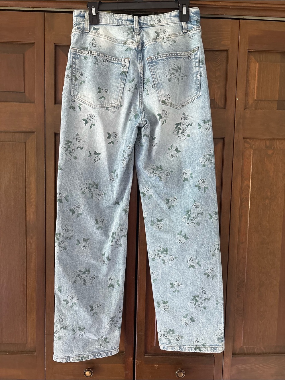 Wild Fable Women’s 90’s Relaxed Straight Leg Floral Jeans - Picture 5 of 5